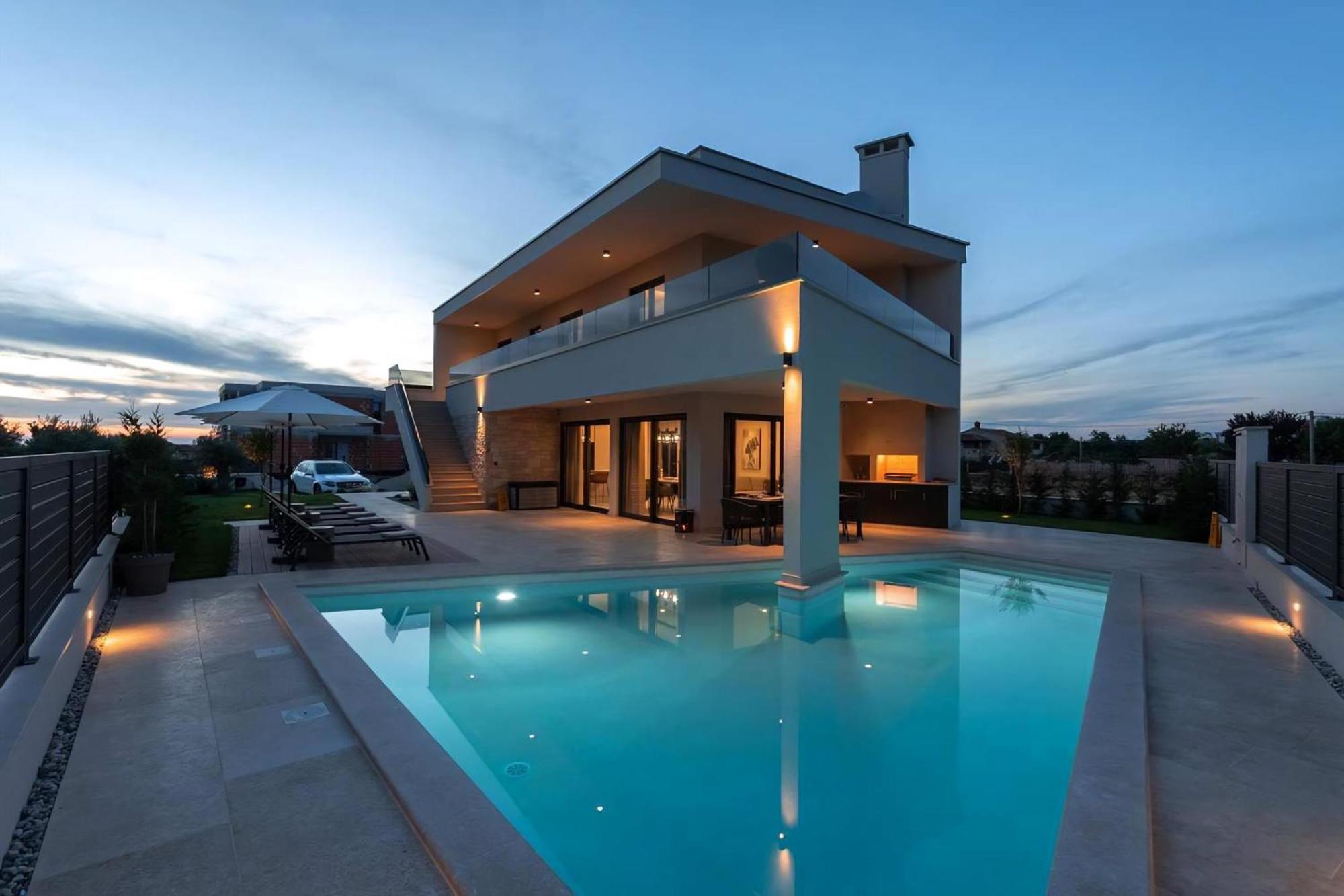 Luxurioese Villa Perla Mit Pool Und Jacuzzi Poreč Zewnętrze zdjęcie