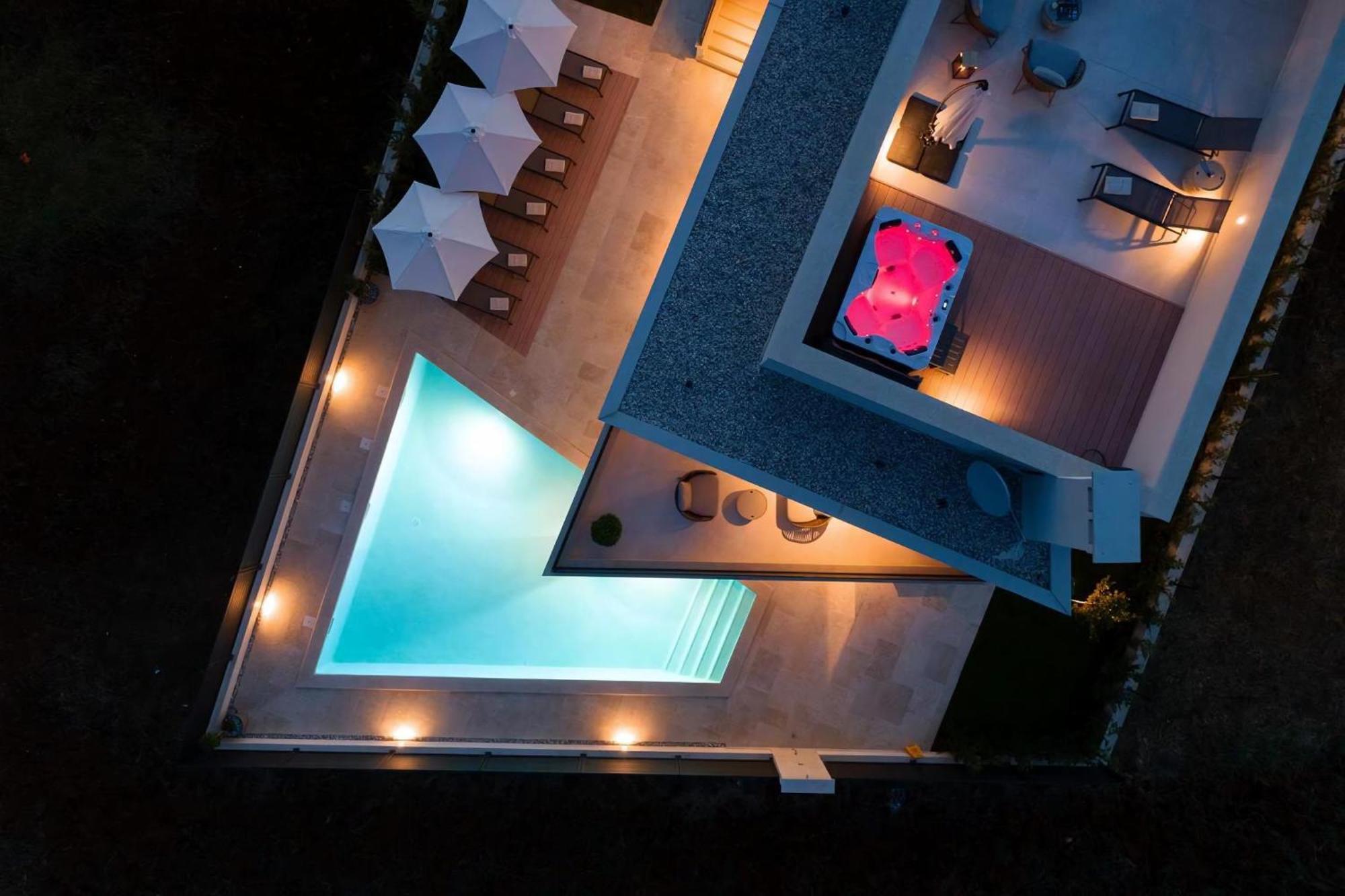 Luxurioese Villa Perla Mit Pool Und Jacuzzi Poreč Zewnętrze zdjęcie
